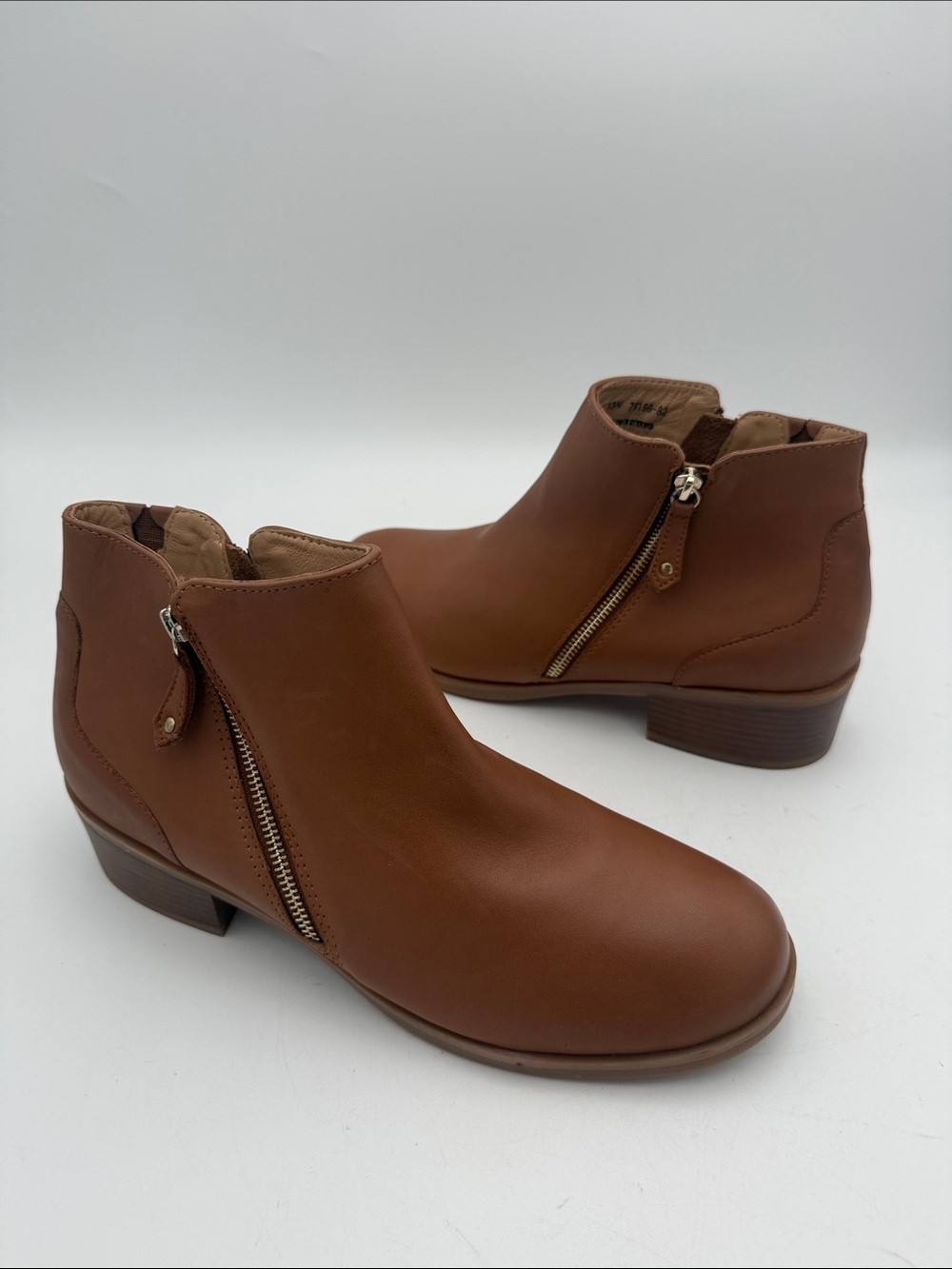 SAS  comfort Women's Brown Leather Ankle Boots Side Zipper 13N  casual office